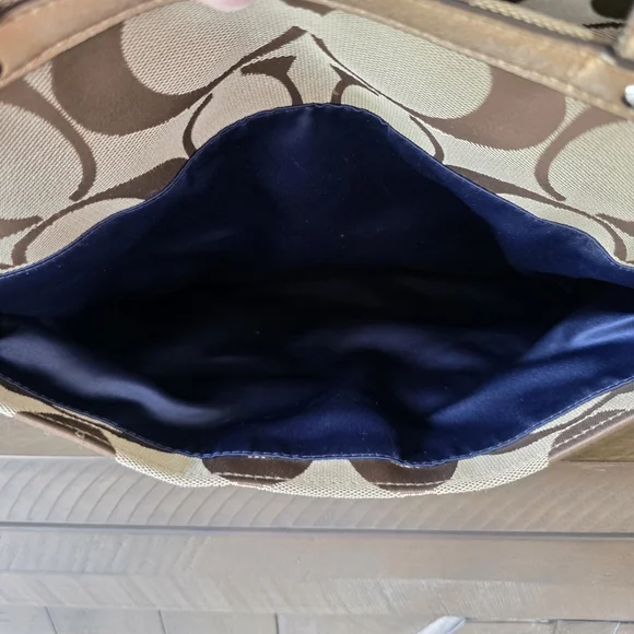 Coach Legacy Stripe Y2K Signature Tote Bag/Diaper/Laptop Bag/Crossbody Strap - Picture 15 of 16